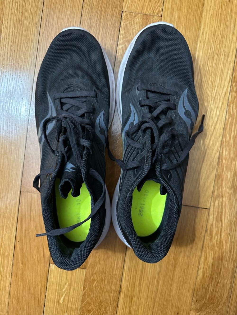 Saucony Women’s Kinvara 12  Black Athletic Running Shoes Size 11.5